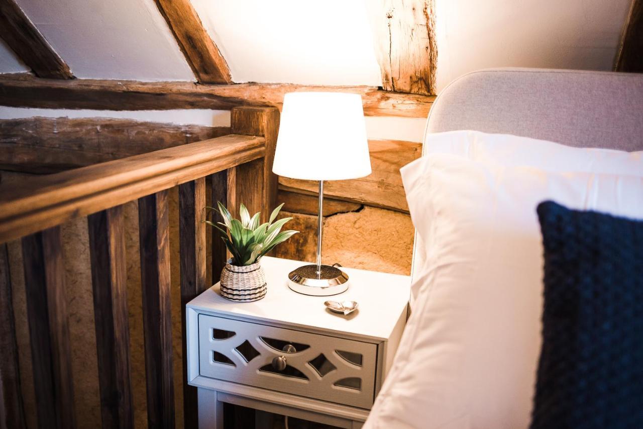 Taylour House - Edenbridge, Sleeps 10, Historic, Unique Yet Modern Villa Exteriör bild